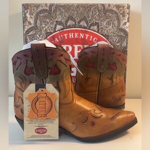 NIB-Women’s Laredo Boots-Size 8